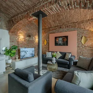 centre-retreat-residence.praguehotelsweb.com/
